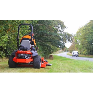 Professional Zero Turn Ride On Mower Zenith 60 Inch Deck For Hire